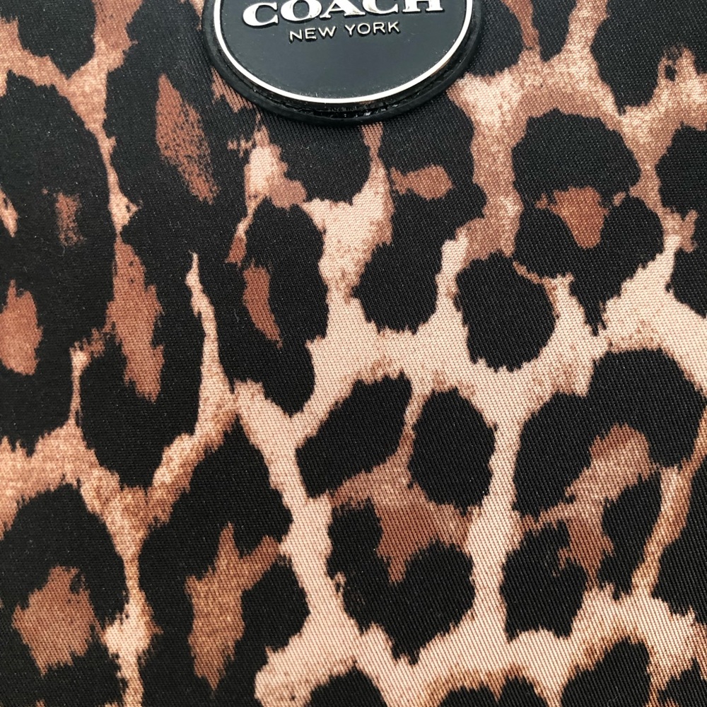 Authentic Coach Handbag - Picture 2 of 6